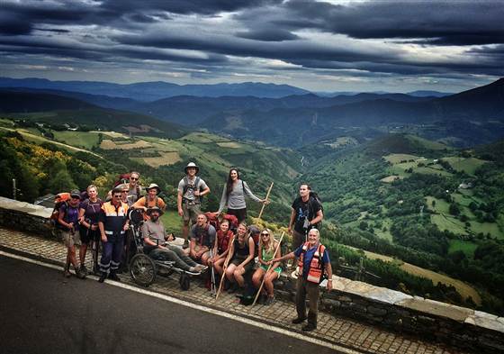 Man Pushes Wheelchair Bound Best Friend 500 Miles